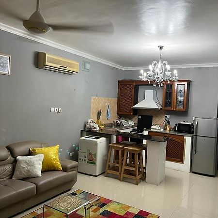 Queens One Bedroom Apartment Dar es Salaam Exterior photo