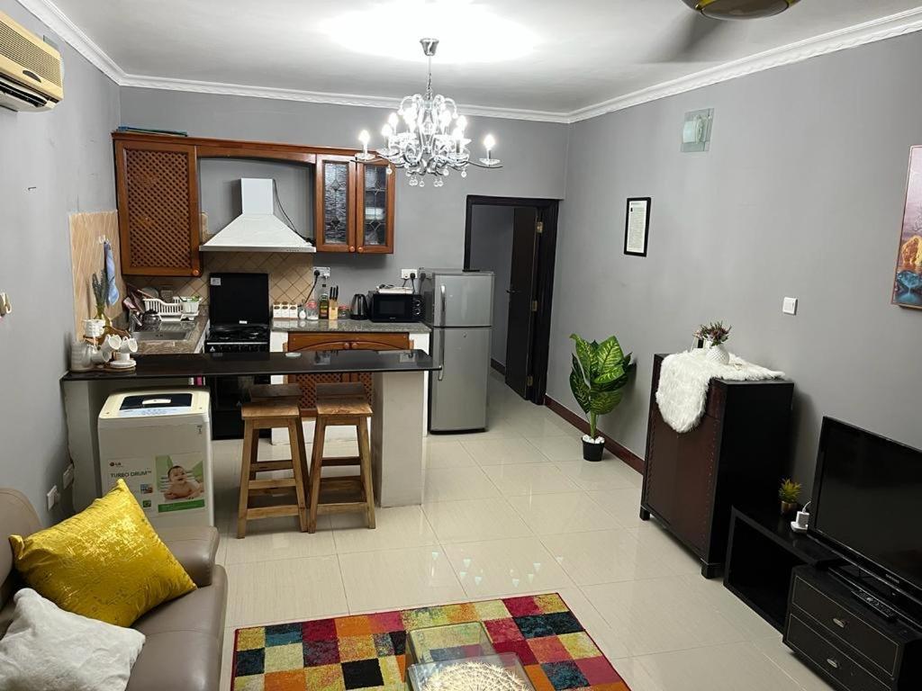 Queens One Bedroom Apartment Dar es Salaam Exterior photo