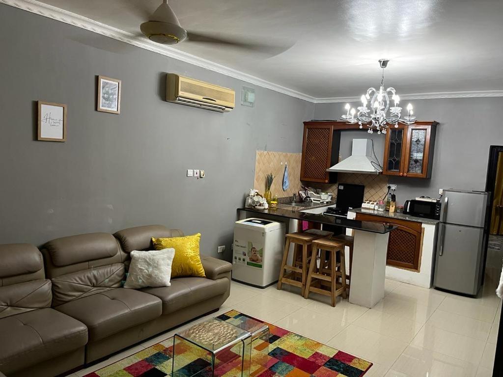 Queens One Bedroom Apartment Dar es Salaam Exterior photo